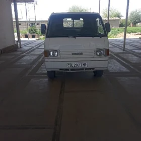Mazda B2000 1997