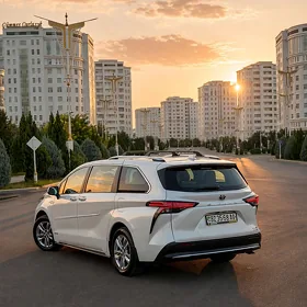 Toyota Sienna 2022