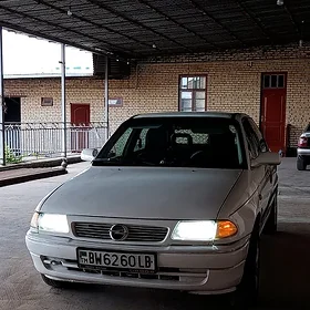 Opel Astra 1993