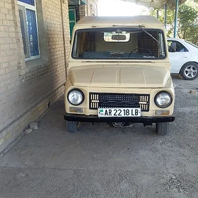 UAZ Profi 1990