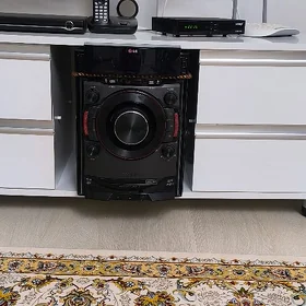 Музыкальный центр Lg