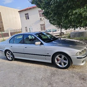 BMW E39 2000