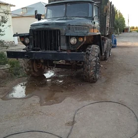 Ural 4320 1980