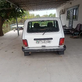 Lada Niva 2004