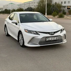 Toyota Camry 2022