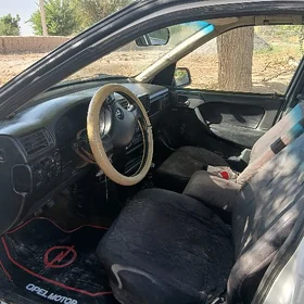 Opel Vectra 1992