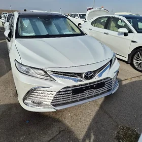 Toyota Camry 2022