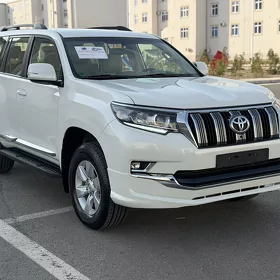 Toyota Land Cruiser Prado 2023