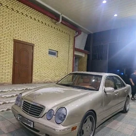 Mercedes-Benz E320 2000