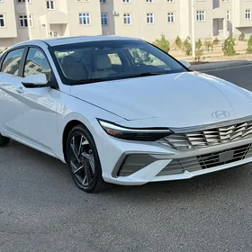 Hyundai Elantra 2025
