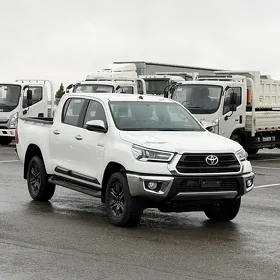 Toyota Hilux 2026