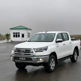 Toyota Hilux 2026