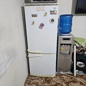 holodilnik iki kamera