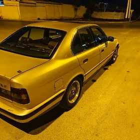BMW 525 1992