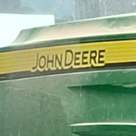 John Deere 2020