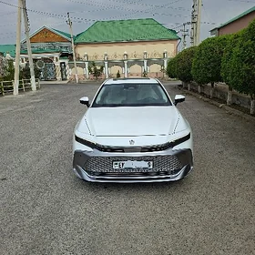Toyota Crown 2023