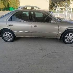 Toyota Camry 1997