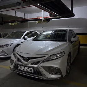 Toyota Camry 2020