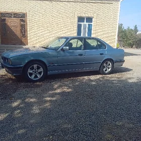 BMW 520 1990