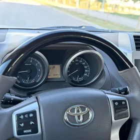 Toyota Land Cruiser Prado 2014