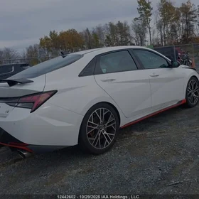 Hyundai Elantra 2023