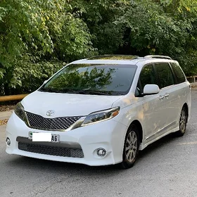 Toyota Sienna 2016