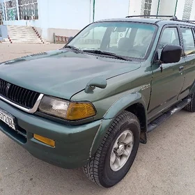 Mitsubishi Montero Sport 1997