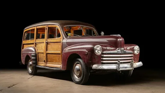 На торги выставили Ford с деревянным кузовом. Он 70 лет прожил в одной семье