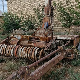 MTZ 80 2015