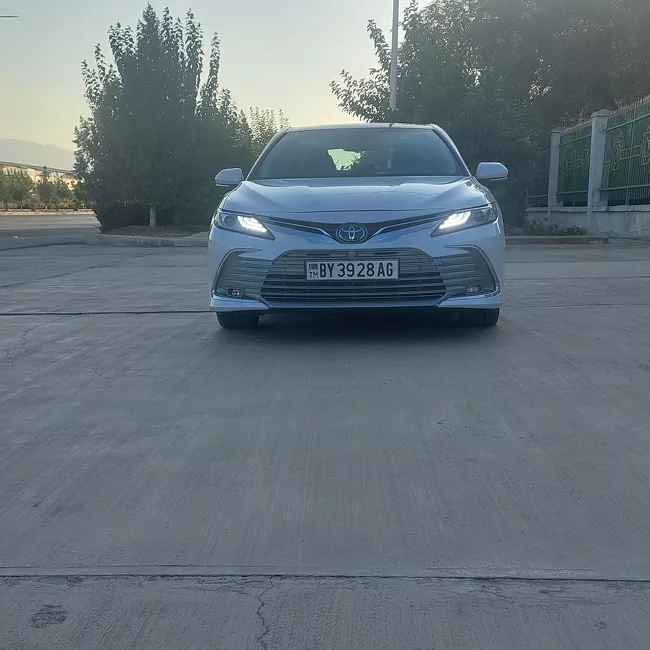 Toyota Camry 2023 - 1