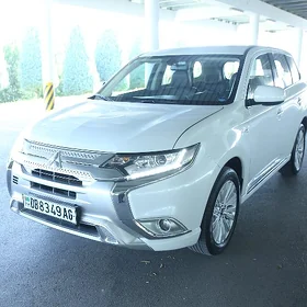 Mitsubishi Outlander 2022