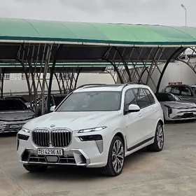 BMW X7 2023