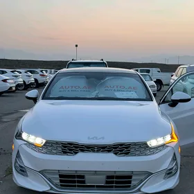 Kia K5 2023