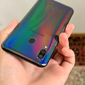 Samsung A40