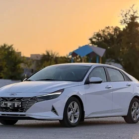 Hyundai Elantra 2021