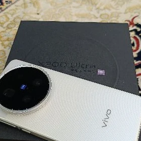 Vivo X200 Ultra