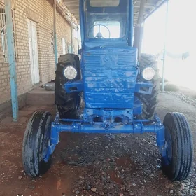 MTZ T-28 1990