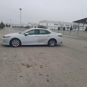 Toyota Camry 2023