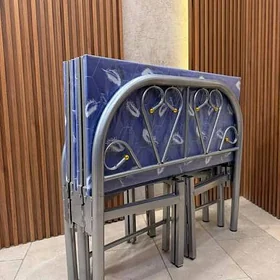 Кровать