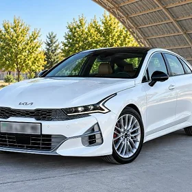 Kia K5 2023