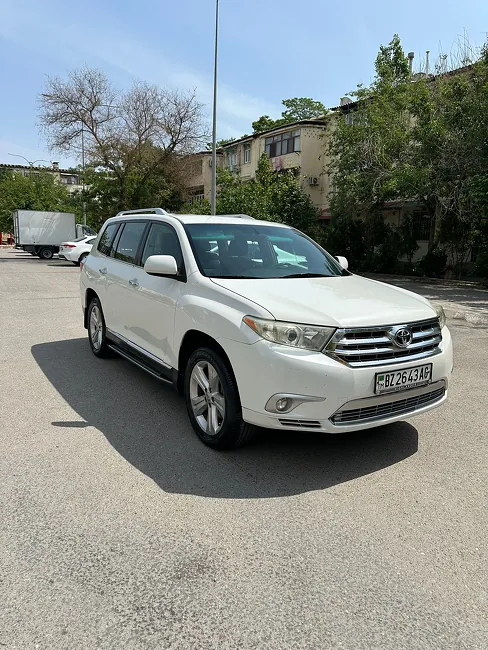 Toyota Highlander 2011 - 1