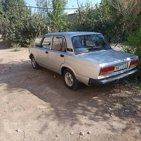 Lada 2107 2000
