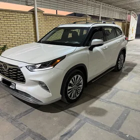 Toyota Highlander 2020