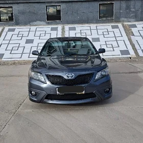 Toyota Camry 2010