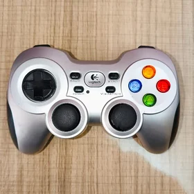Джойстик Gamepad Logitech F710