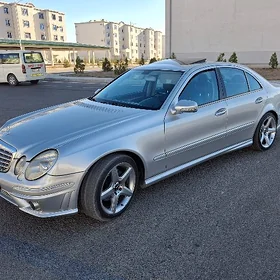 Mercedes-Benz E350 2005