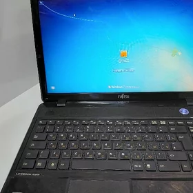 Fujitsu noutbuk