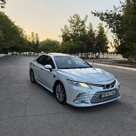 Toyota Camry 2018