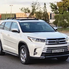 Toyota Highlander 2019