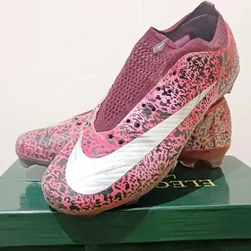 Nike Futbol Butsy razmer 39